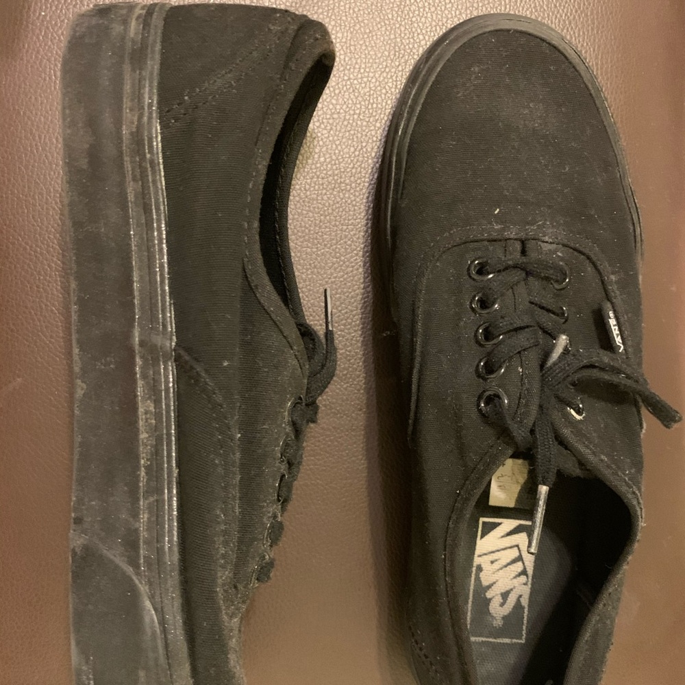 black vans authentic